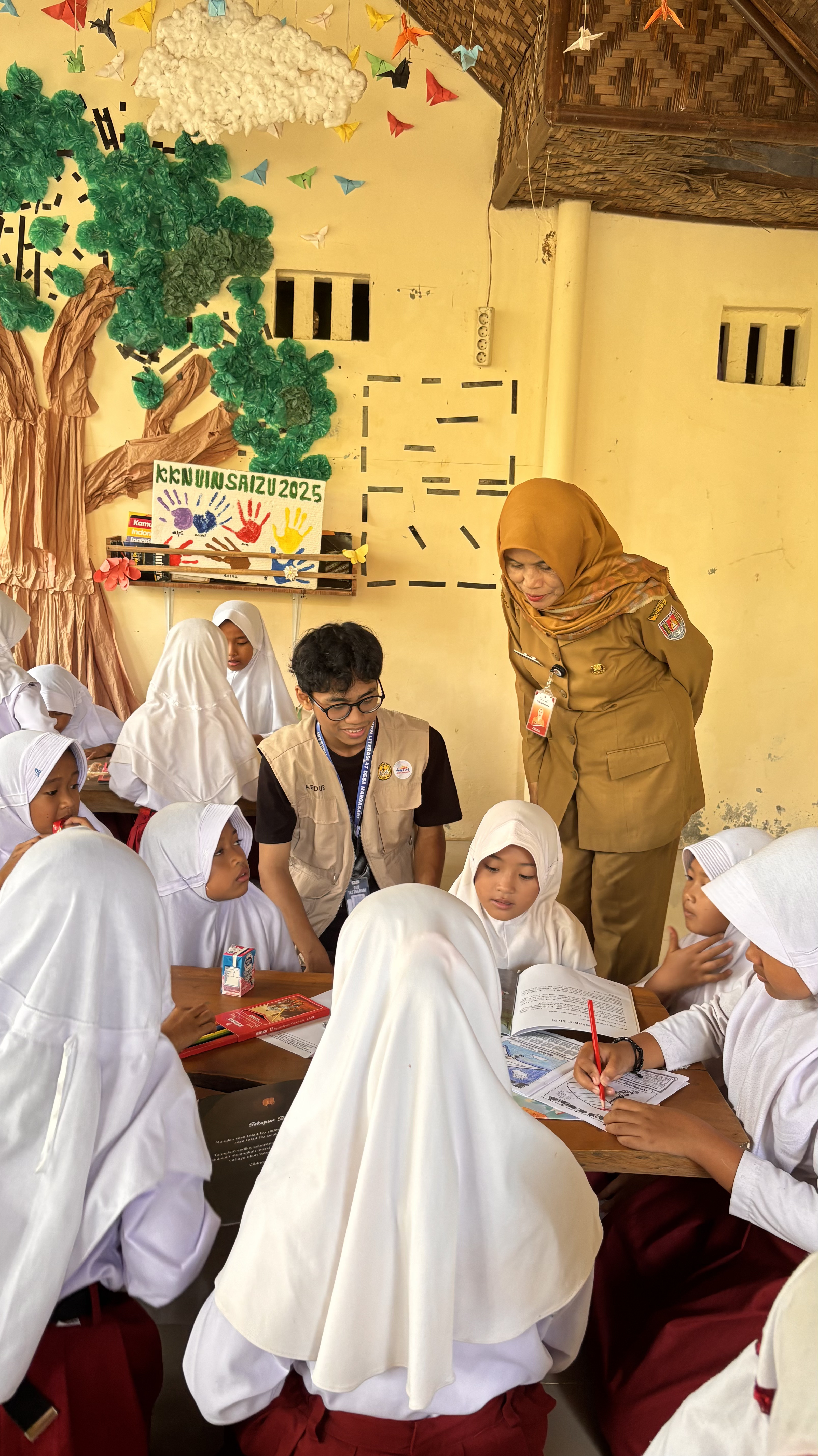 Dokumentasi Kunjungan Literasi ke Perpustakan atau Taman Baca Masyarakat — KKN Unsoed Margasari 2026